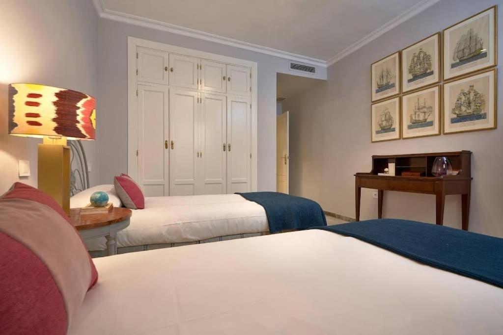 Sc Plaza Santa Cruz Apartment Seville